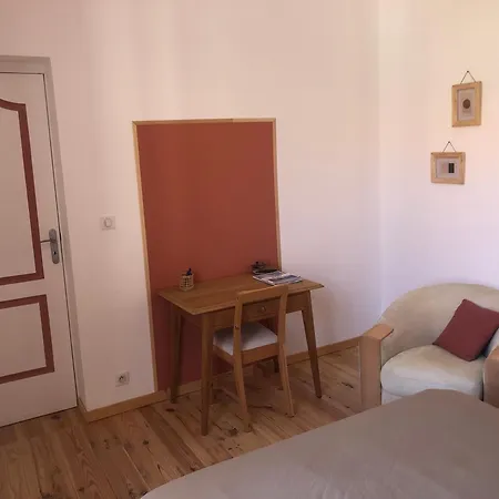 Holiday home Charmante Petite Maison Proximite Centre